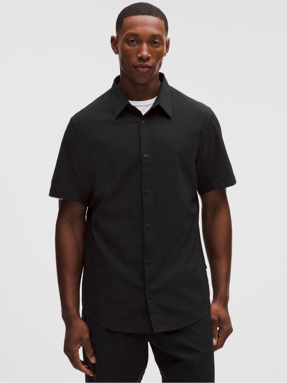 Lululemon Airing Easy Button Down Shirt Black Medium EUC Stretch Performance